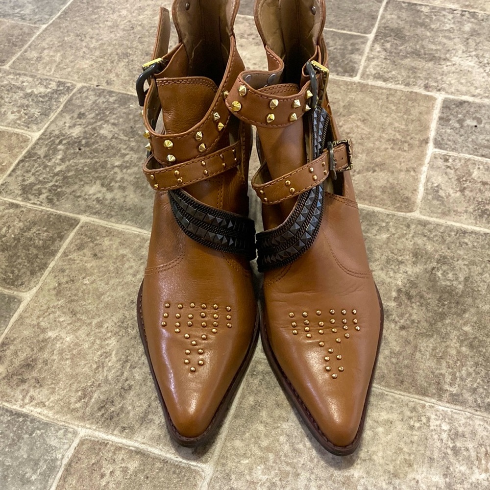 NWOT Lanca Perfume western studded pointed heeled boots